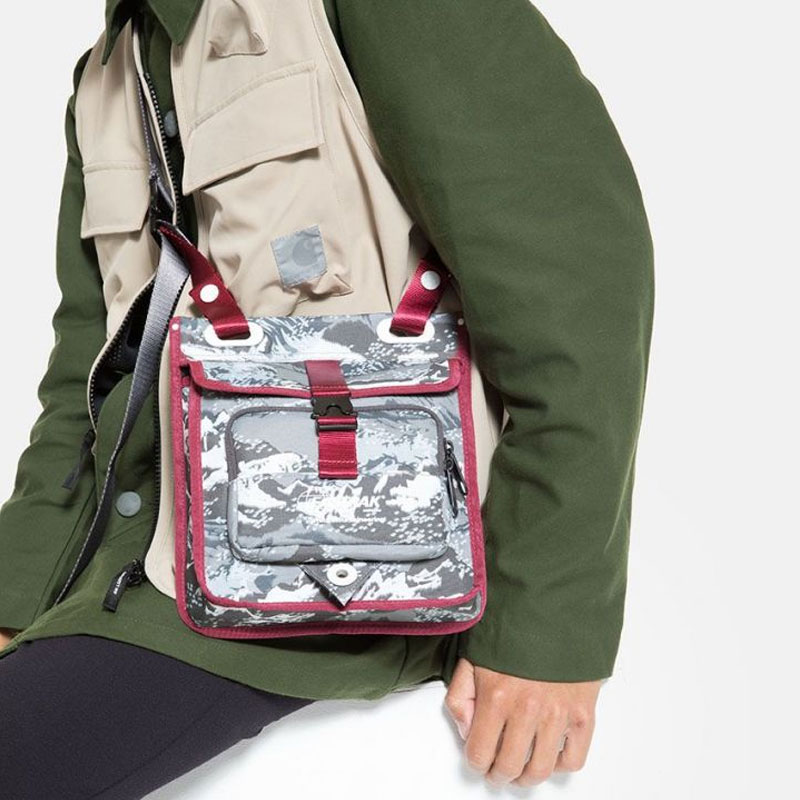 eastpak white