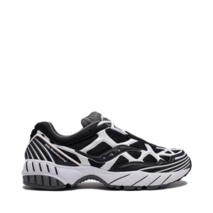 SAUCONI x WHITE MOUNTAINEERING Grid Web - Black