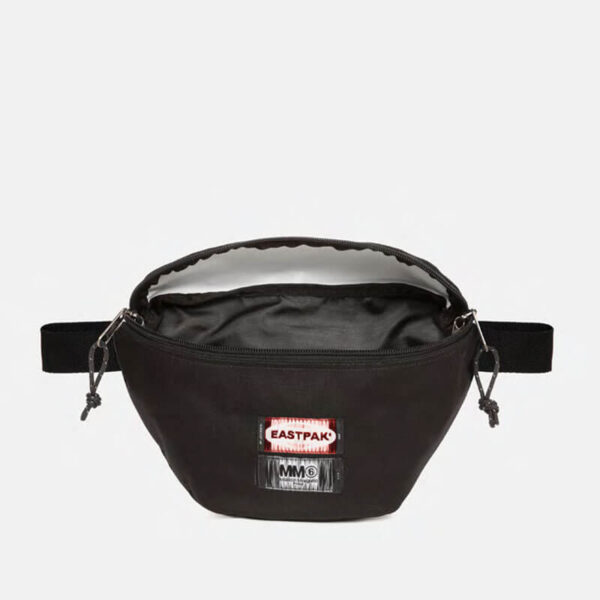 MM6 x EASTPAK Riñonera Springer - Black