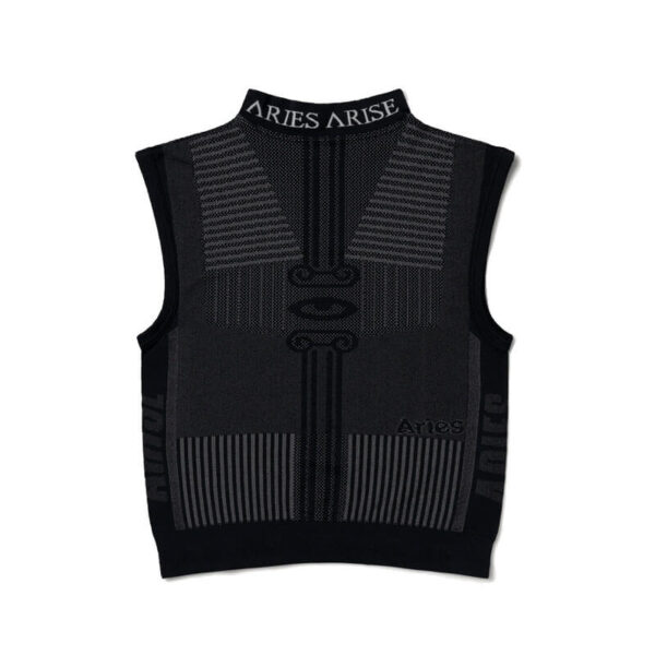 ARIES Base Layer Crop Top – Black