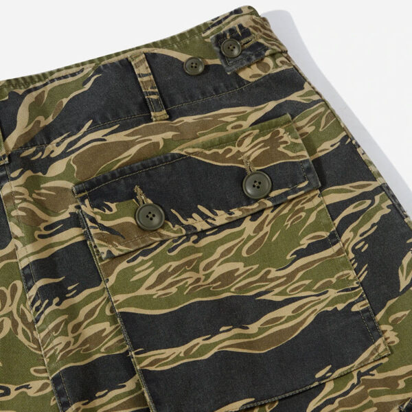 MAHARISHI Shorts Advisor's Cargo - MintGold Tigerstripe