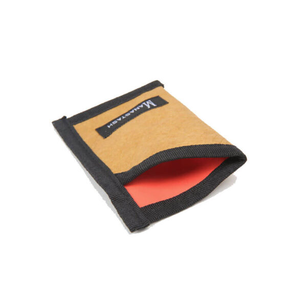 MANASTASH Tyvek Card Case – Camel