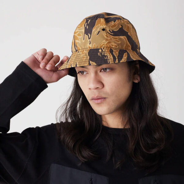 MAHARISHI_Camo-Tech-Reversible-Bucket–Sunbleached