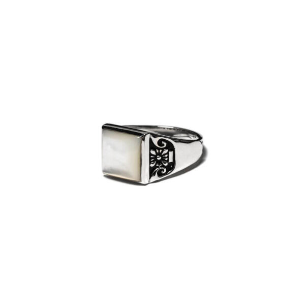 MAPLE Co. JEWELLERY Collegiate Ring - Silver / Mother of Pearl: