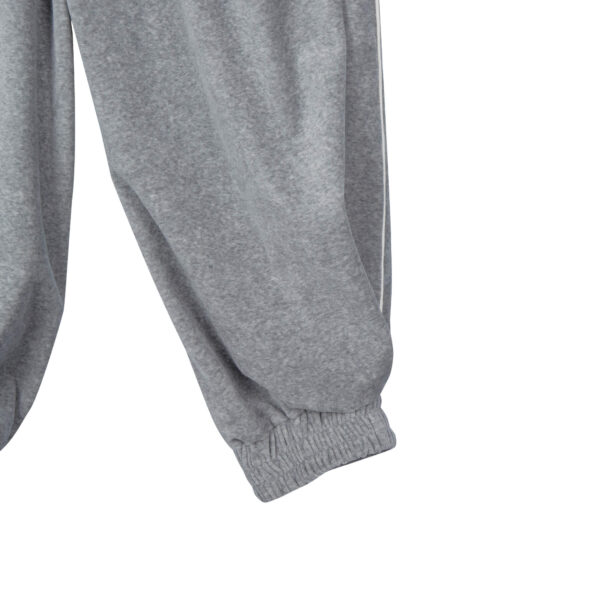 STANDALONE_VELOURTRACKPANTS_GREY4