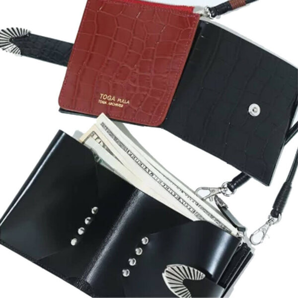 TOGA_Leather-Shoulder-Wallet_Black