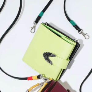 TOGA_Leather-Shoulder-Wallet-Light-Green