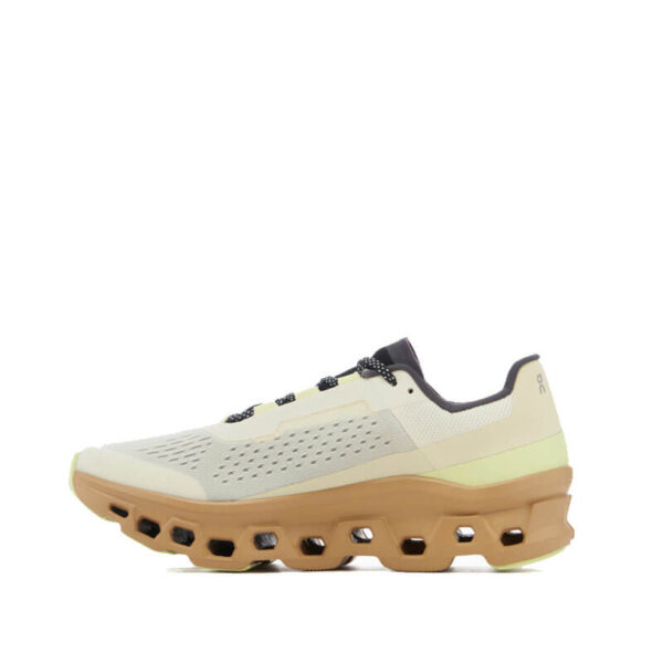 ON-RUNNING-Cloudmonster-Cream-Dune-3