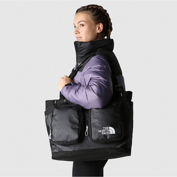 THE NORTH FACE Base Camp Voyager Tote - TNF Black / TNF White